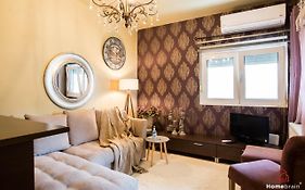 Deluxe Suite By Homebrain
